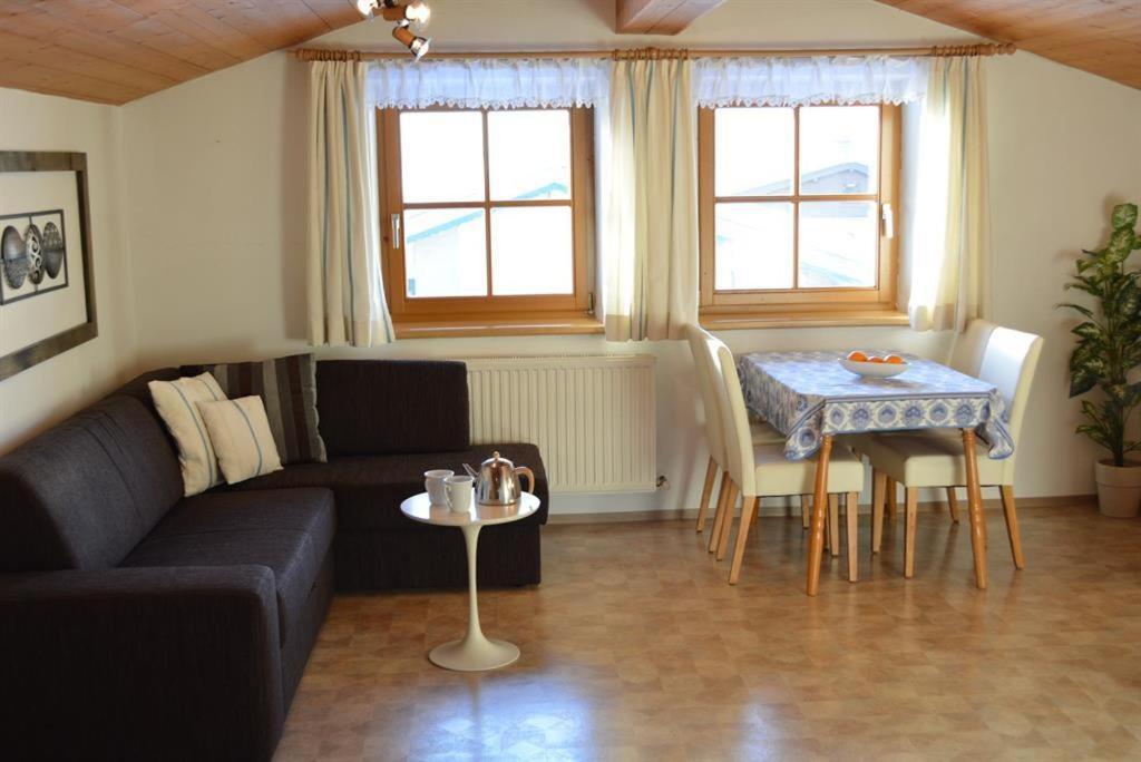Vila Gaestehaus Glaagut - Familie Hain Hochfilzen Pokoj fotografie